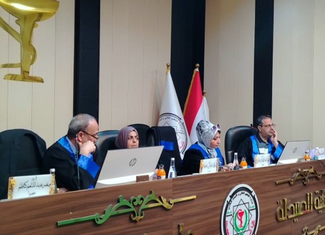 مناقشة دراسات العليا (6)